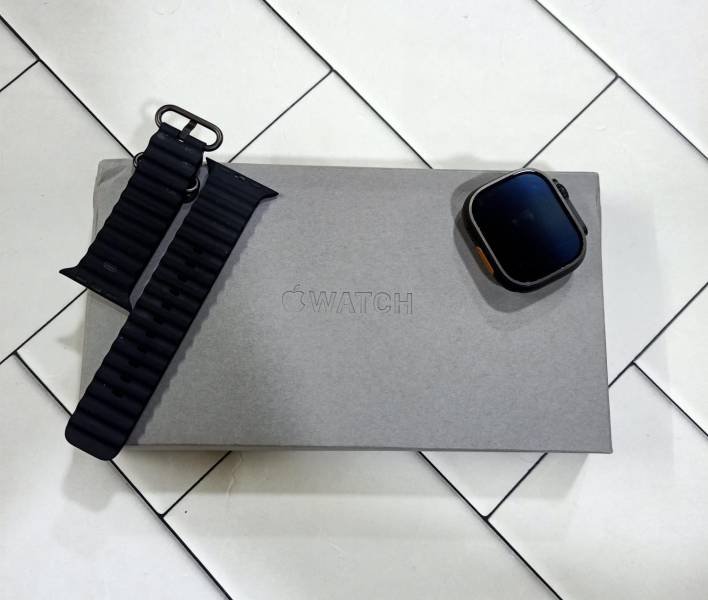 Pre-Owned Indian Apple Watch Ultra 3 49mm 100%  Black Ti Black Ocean Band GPS+CELLULAR 27/10/2026 Hover
